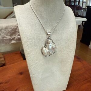 Rare baroque freshwater pearl pendant